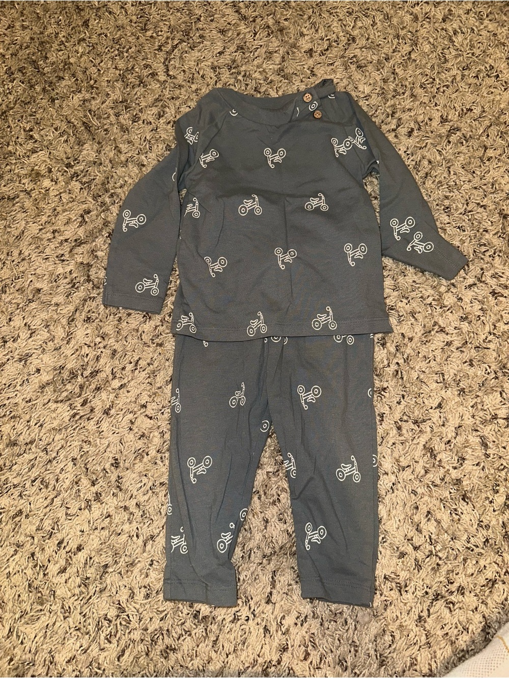 Kids Gray Scooter Print Pajama Set - Long Sleeve & Pants
